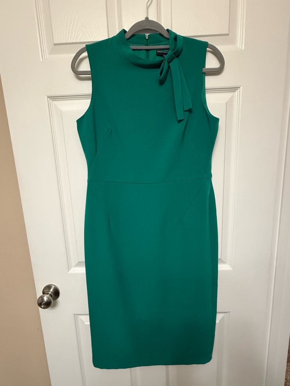 Maggy London Sleeveless Sheath Dress with Tie-Neck in Emerald